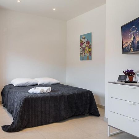 Appart Azur Apartment Saint-Laurent-du-Var Phòng bức ảnh