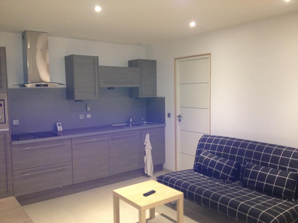 Appart Azur Apartment Saint-Laurent-du-Var Phòng bức ảnh
