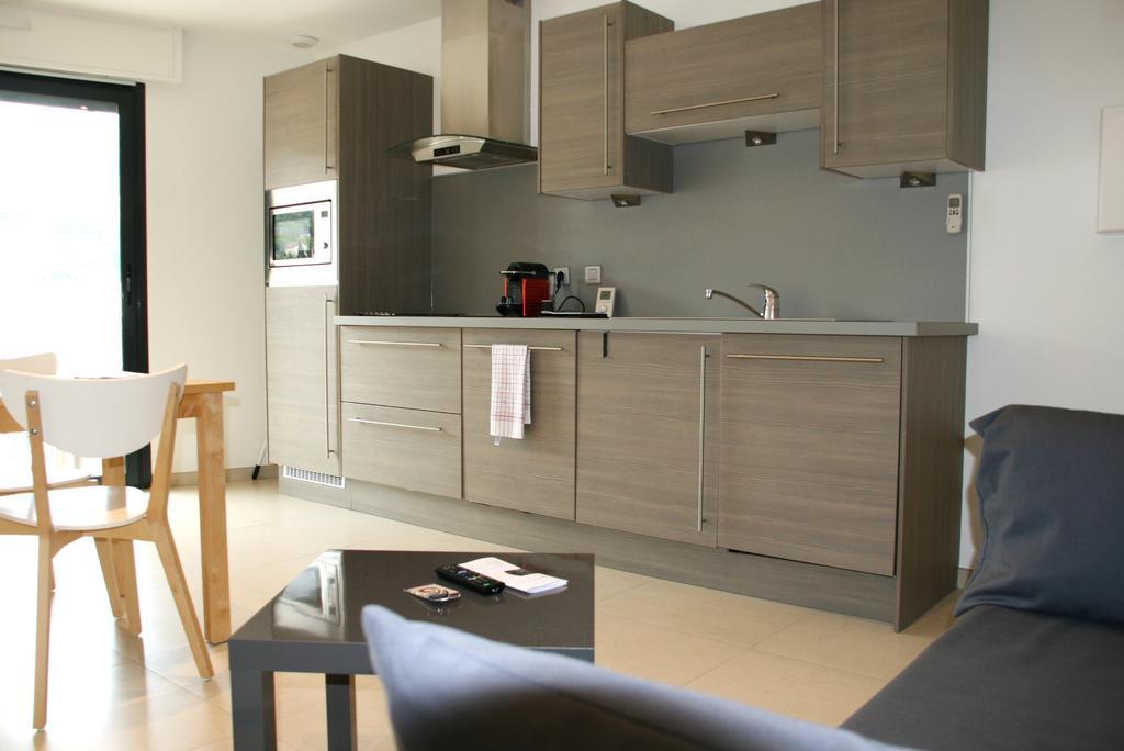Appart Azur Apartment Saint-Laurent-du-Var Phòng bức ảnh